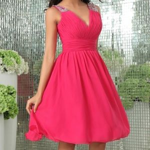 Minuet Cocktail Dress. Fuchsia, sleeveless, sequins size S